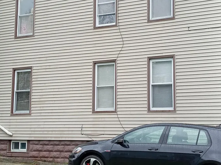 21 Webb St — Photo 11