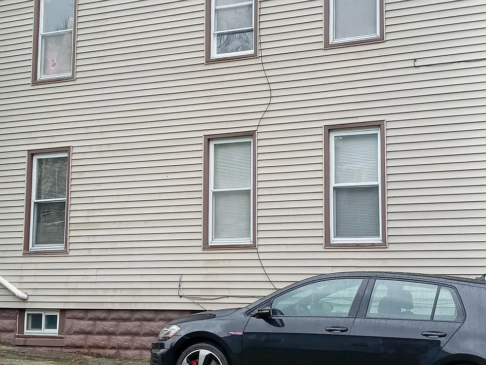 21 Webb St