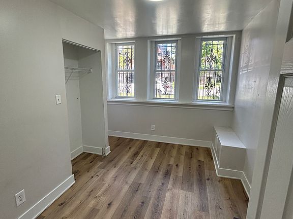 3rd image of 1853 S Springfield Ave #G