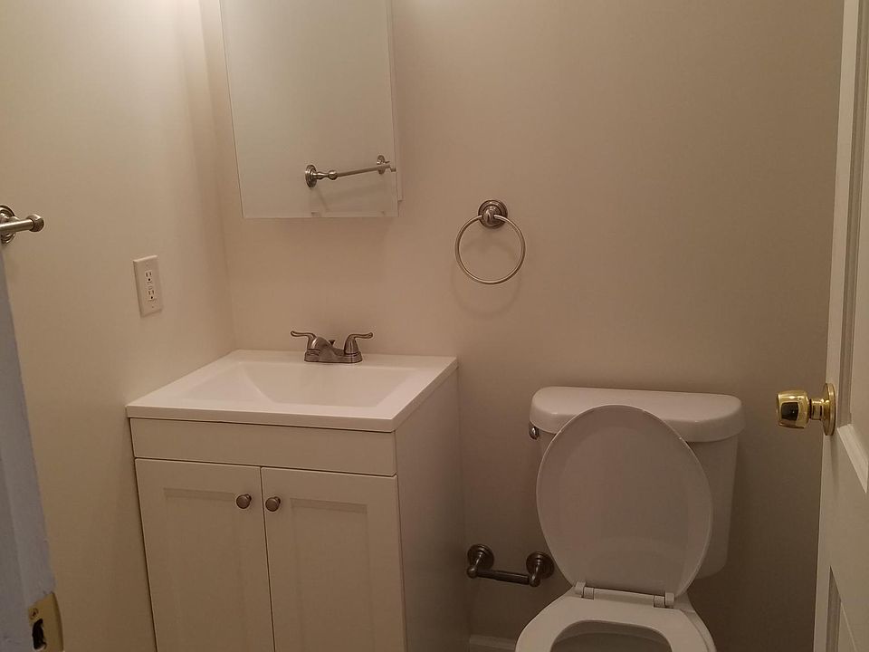 1st image of 13 Spruce Dr #3