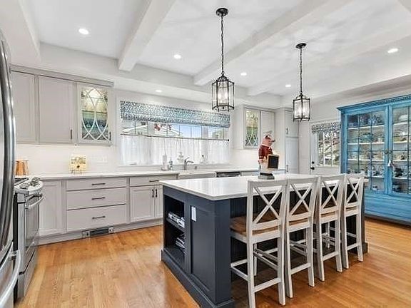2nd image of 11 Countryside Ln