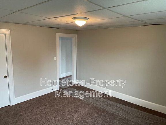 3rd image of 3829 Derry St Floor 2