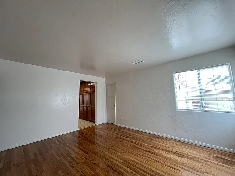 357 Garfield Ave — Photo 10