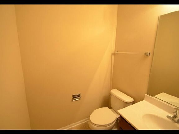 4th image of 424 Rebecca Ln #5