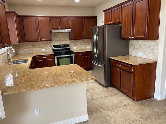 5th image of 1718 Greenside Trl