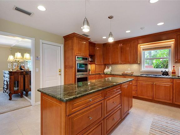 5th image of 4228 Winding Willow Dr
