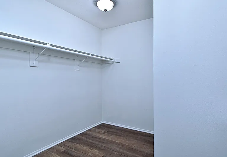 4235 Whitsett Ave #201 — Photo 34