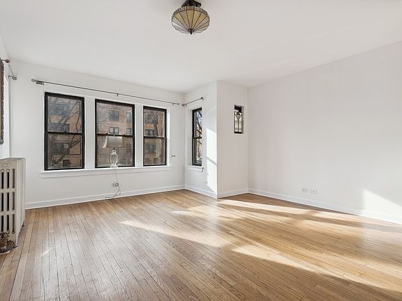 4th image of 1846 W Lunt Ave #1