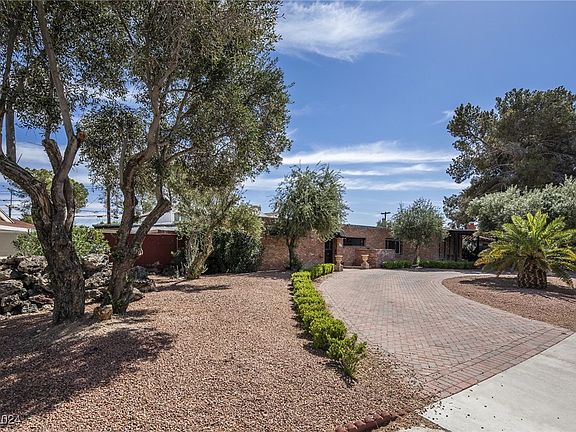 3rd image of 3650 Tioga Way