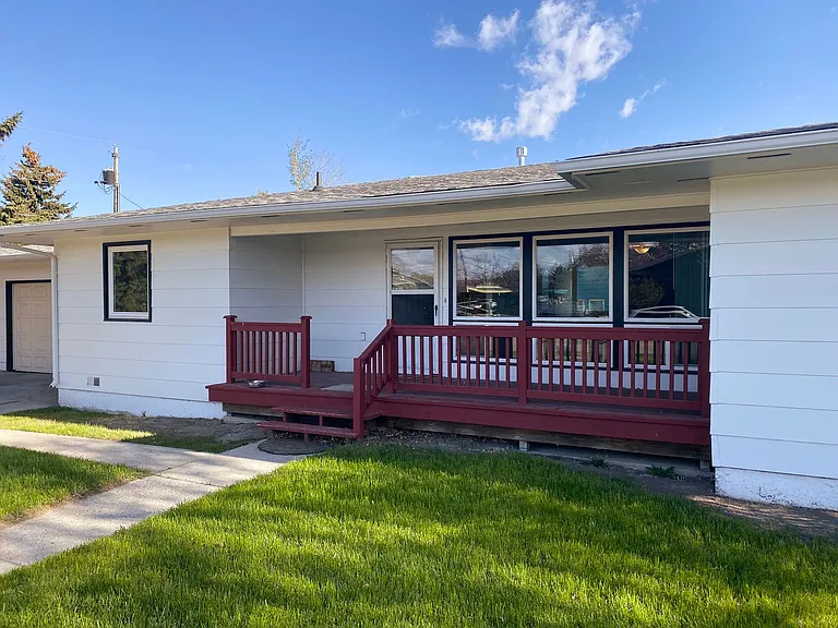 117 S 19th Ave — Photo 1