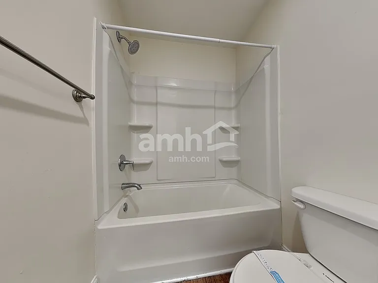 103 Kirk Dr — Photo 16
