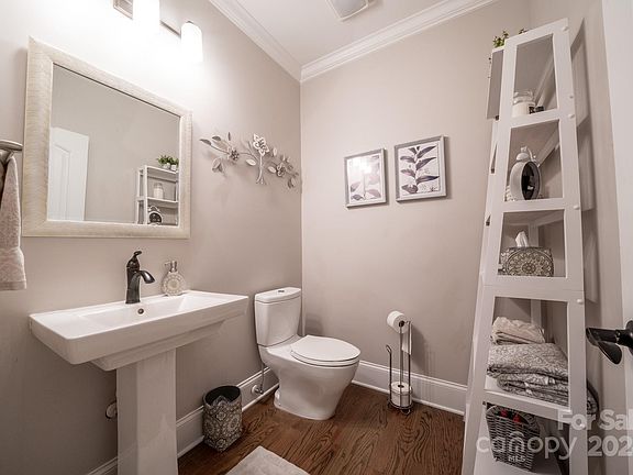 5th image of 3005 Applewood Point Ln