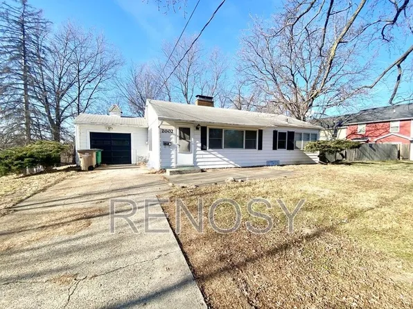 2002 63rd St, Windsor Heights, IA 50324