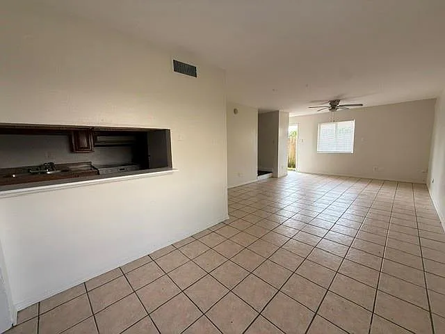 300 Clemson Dr — Photo 6
