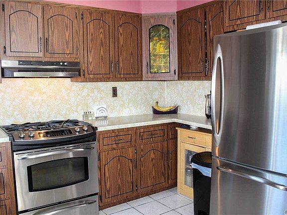 4th image of 262 Forest Ave