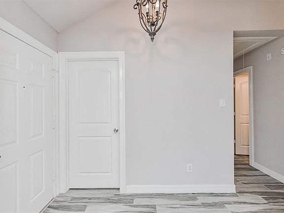 4th image of 2884 Lost Cove Ct