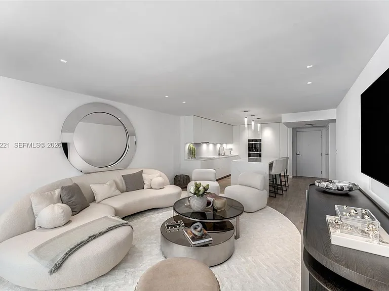 2301 Collins Ave #902 — Photo 11