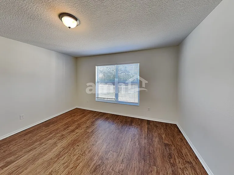 312 116th St E — Photo 18