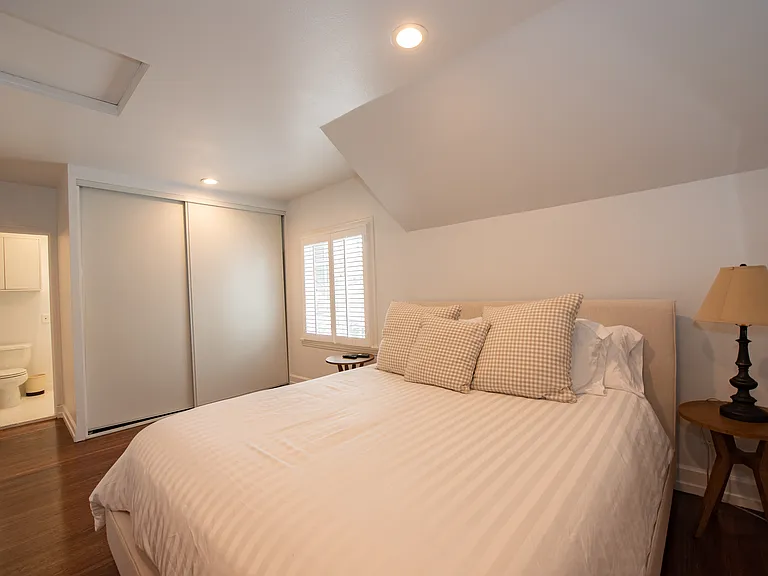 3559 3rd Ave #B — Photo 9