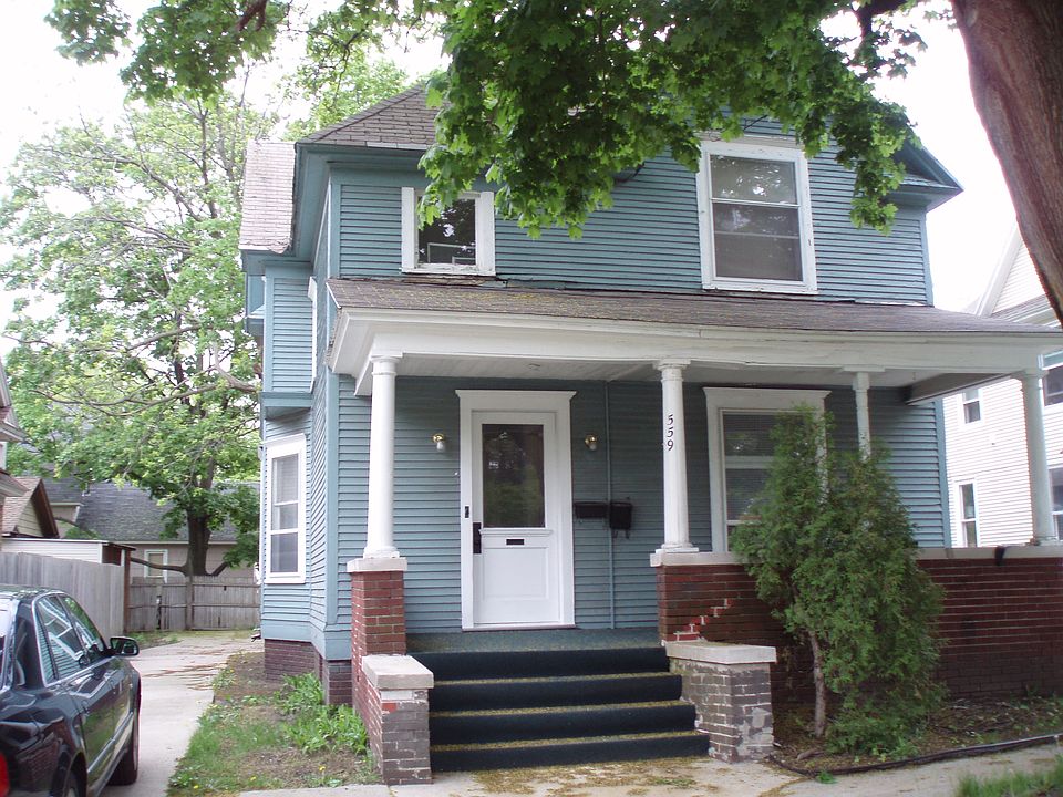 1st image of 559 1/2 College Ave
