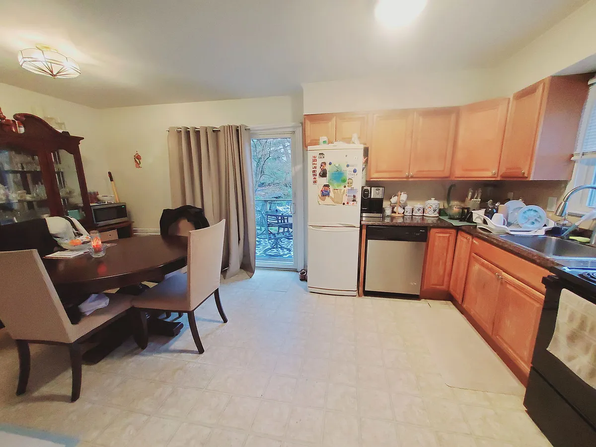 Building Photo - 313 Flax Hill Rd #A