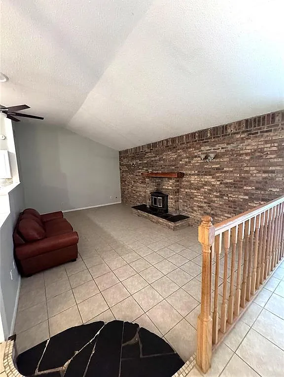3 bed, 2.5 bath, 2902 sqft, $2,500 — Photo 4