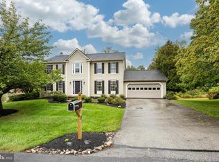 8 Balmoral Dr, Chadds Ford, PA 19317