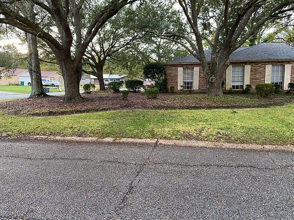 4th image of 4041 Sandridge Dr
