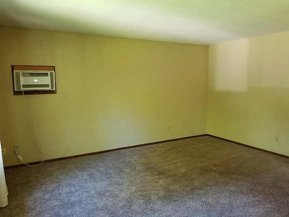 4th image of 333 14th Ave S