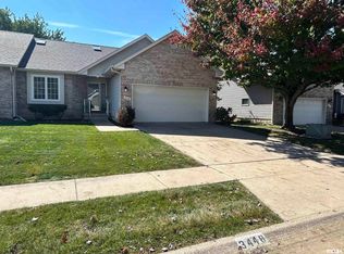 3448 Maple Glen Dr, Bettendorf, IA