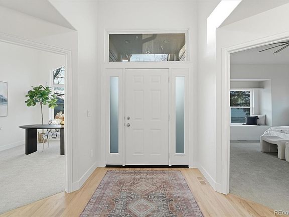 4th image of 1011 S Valentia Street #122