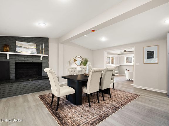 4th image of 5901 Stansbury Ln