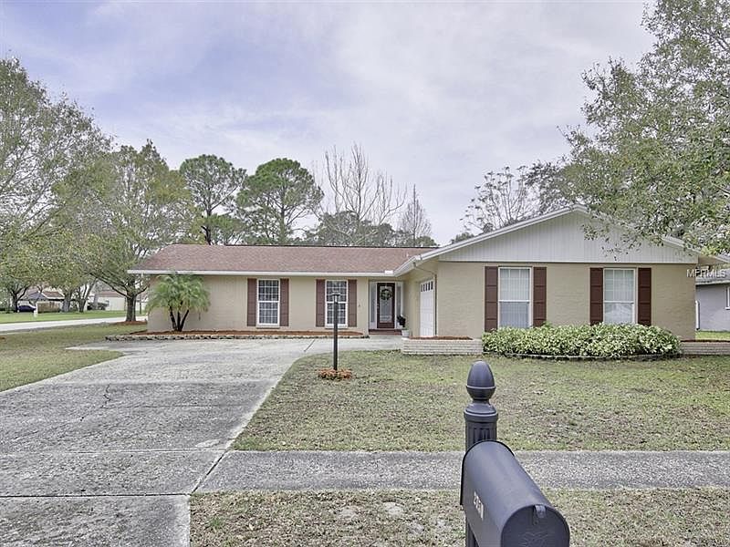1st image of 2750 Peachtree Cir