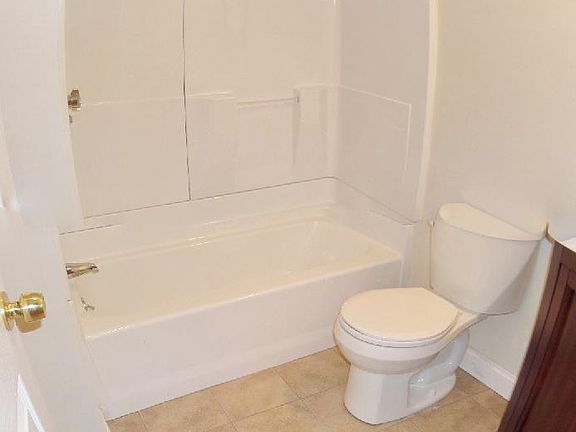 3rd image of 69 Egmont St #1
