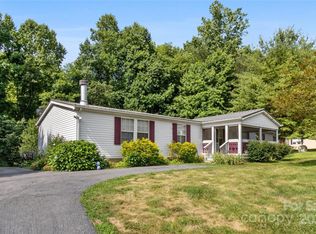 65 Fraser Hill Dr, Mars Hill, NC 28754
