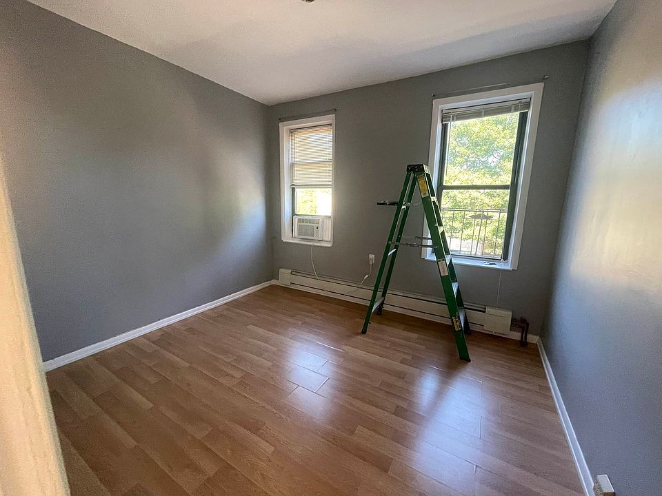 1st image of 23-23 Steinway St #3
