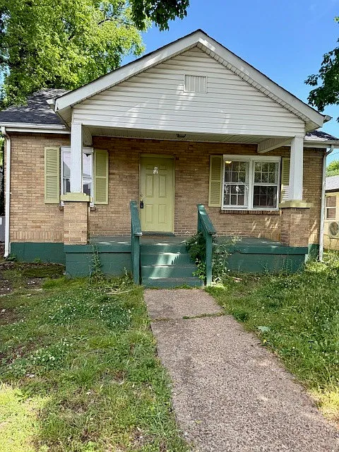 203 Treutland Ave #A