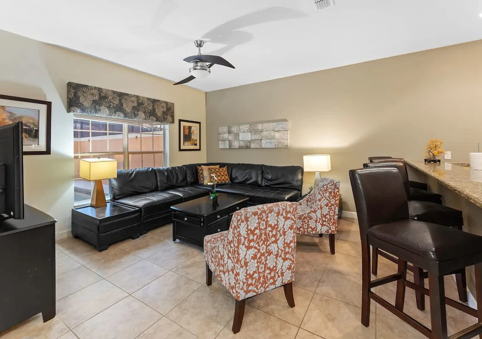 Lovely House for 10 People at Paradise — Photo 1
