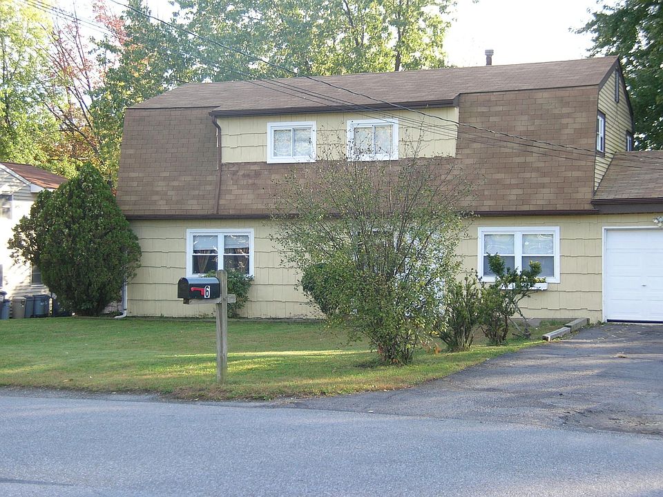large colonial home/ attach garage