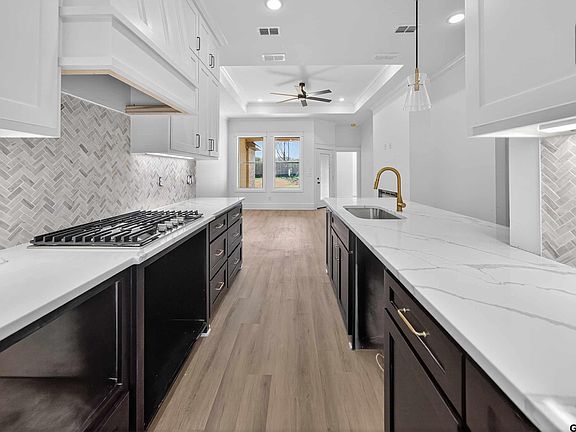 4th image of 173 Sides Blvd