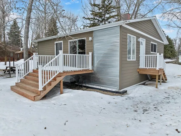 87 Green Acres Rd, Bottineau, ND 58318