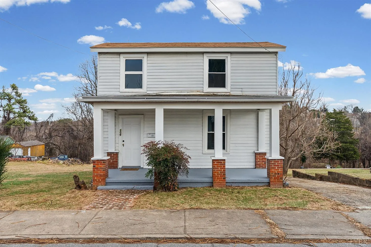 105 Chambers St photo 1