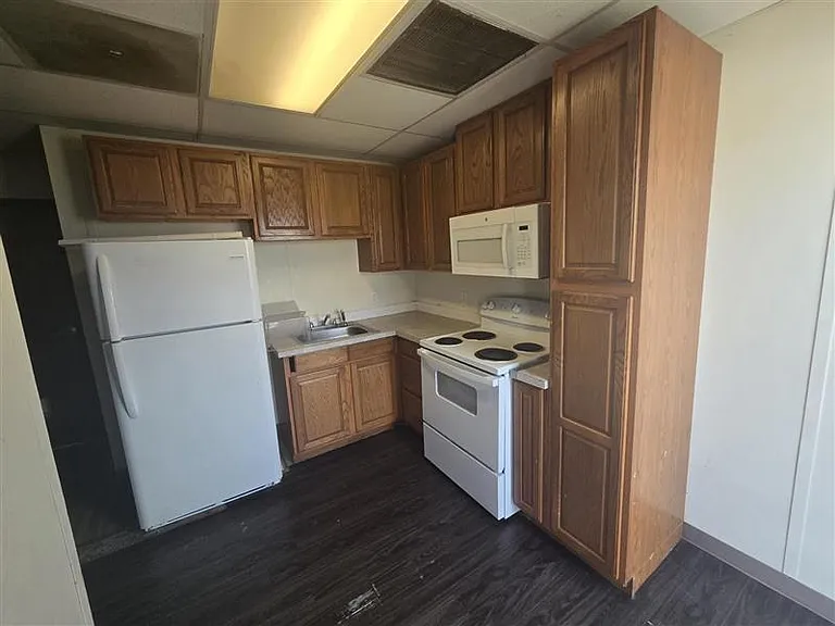 394 FM 972 — Photo 3