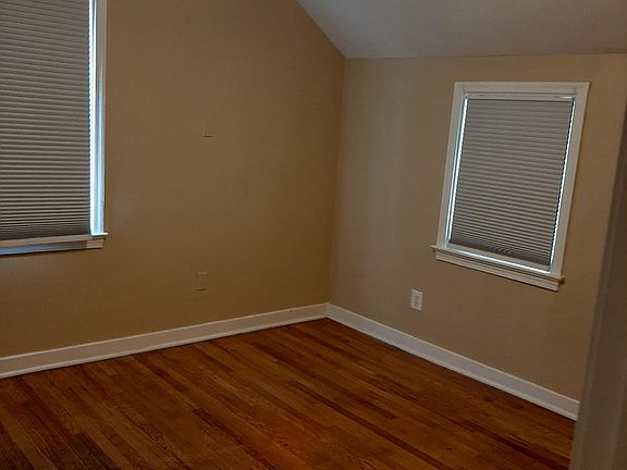 3rd image of 1200 N Longfellow St