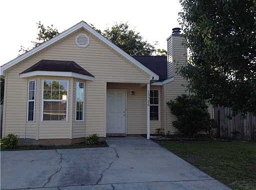 1st image of 13386 Locust Hill Dr