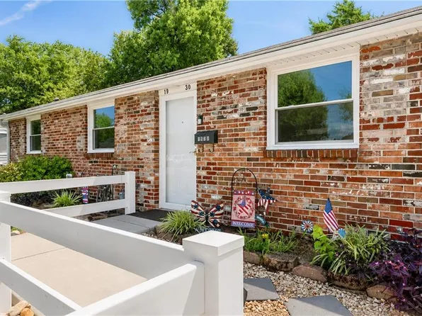 1930 Demetro Dr, Hampton, VA 23663