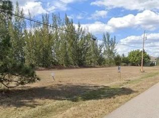 3523 NE 17th Pl, Cape Coral, FL 33909