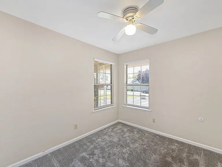 7337 Little Acorn Way — Photo 31