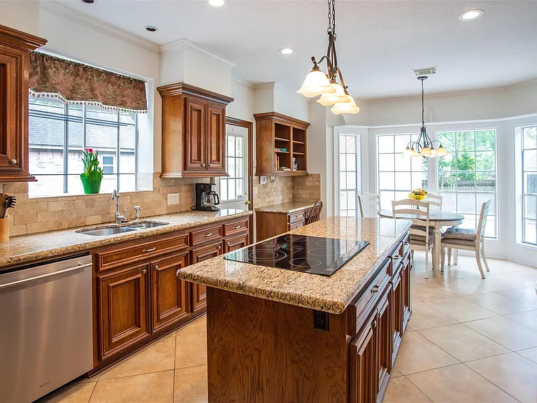 95 Rush Haven Dr — Photo 12