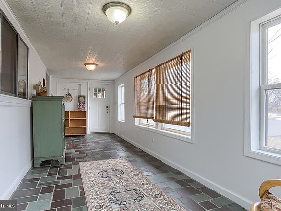 5th image of 133 Fort Henry Rd